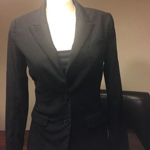 Women’s Classic blazer.
